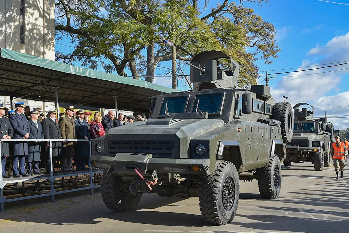 Uruguay utilizará vehículos blindados militares para fortalecer la seguridad pública