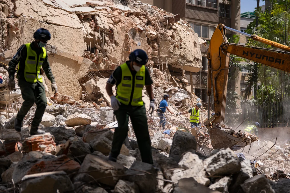Rescate en Caracas tras terremoto deja 920 fallecidos y gran devastación