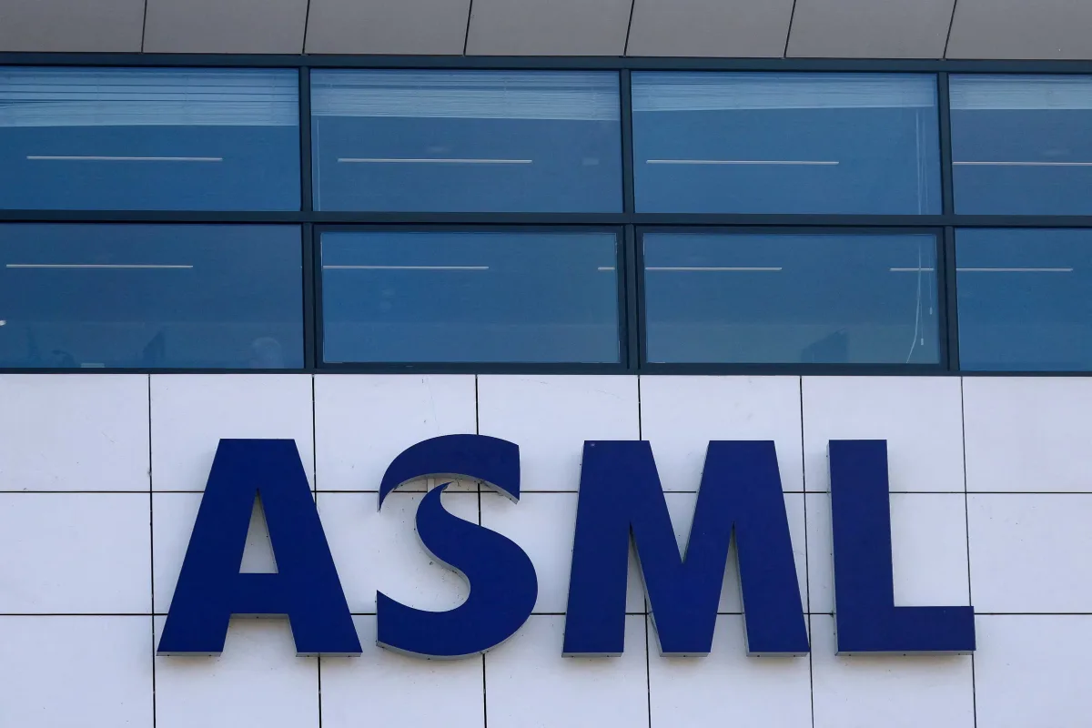 ASML se consolida como líder europeo en el sector de semiconductores