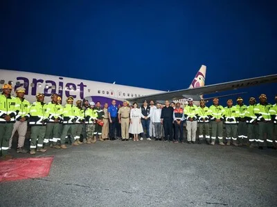 Regresan rescatistas dominicanos tras misión humanitaria en Venezuela