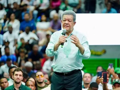 Leonel Fernández inaugura sede de la plataforma Convergencia Ciudadana
