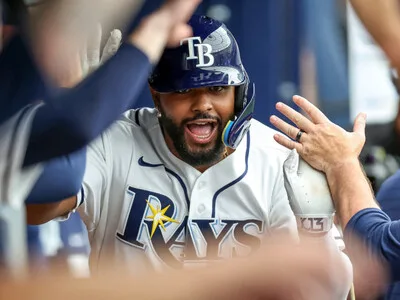 Junior Caminero lidera ofensiva de Rays en victoria sobre Marineros