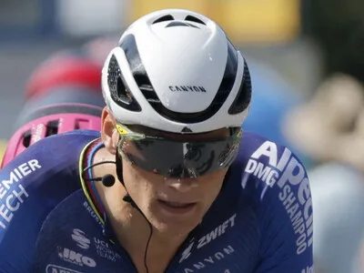 Mathieu Van der Poel conquista la novena etapa del Tour