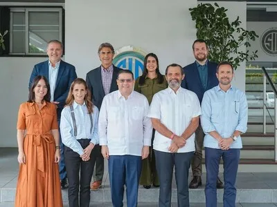 Industria y Gobierno analizan estrategias para fortalecer el sector productivo nacional