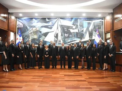 Suprema Corte de Justicia juramenta a 15 nuevos jueces de paz