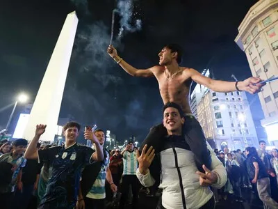 Argentina celebra su pase a la final tras vencer a Inglaterra