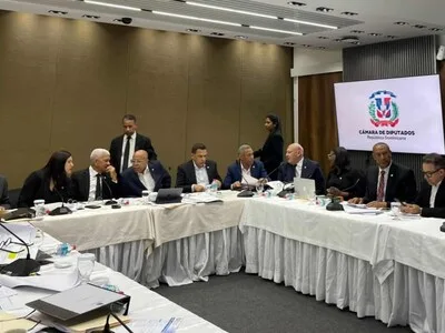 Comisión bicameral crea subcomisión para agilizar análisis del Código Penal