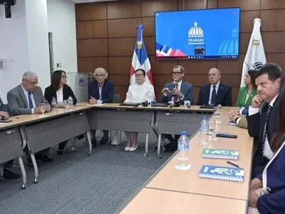 Clínicas privadas y ARS Primera y Futuro logran acuerdo tarifario