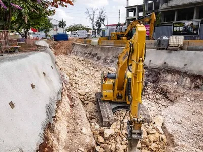 Construyen túnel de drenaje para evitar inundaciones en avenida Luperón