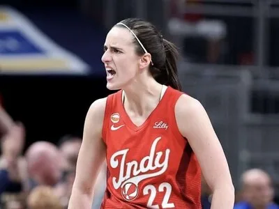 Caitlin Clark establece récord histórico en victoria de Indiana Fever