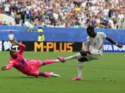 Inglaterra asegura el tercer lugar tras vencer a Francia en Mundial
