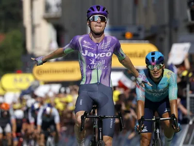 Mauro Schmid conquista la decimotercera etapa del Tour de Francia en Belfort