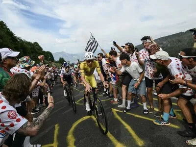 Jonas Vingegaard abandona el Tour de Francia tras sufrir aparatosa caída