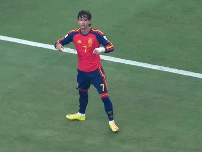 Ferran Torres dedica el título mundial a toda la afición española