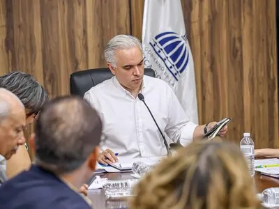 Educación acelera preparativos para el inicio del año escolar 2026-2027