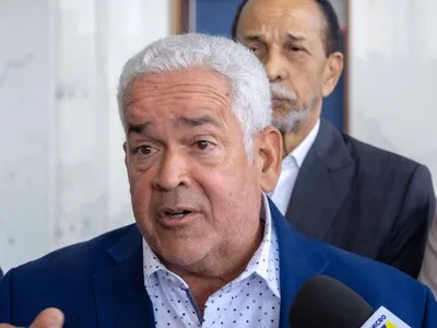 Anadegas y banca negocian comisiones de verifones bajo mediación estatal