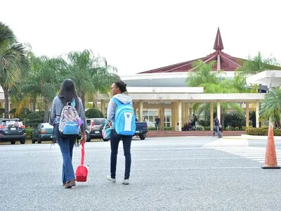 Mescyt retira becas a cientos de estudiantes de la UASD