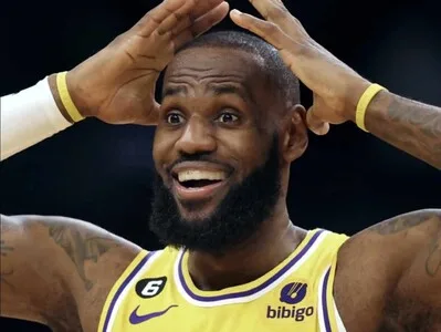 LeBron James firma con Philadelphia 76ers tras considerar el retiro