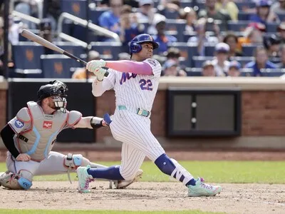 Juan Soto abandona partido de los Mets por molestias físicas