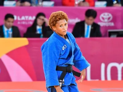 Estefanía Soriano obtiene medalla de plata en judo