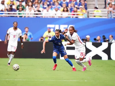 Bayern Múnich descarta cualquier salida del futbolista Michael Olise