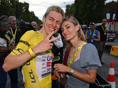 Tadej Pogacar iguala récord histórico de cinco títulos en el Tour