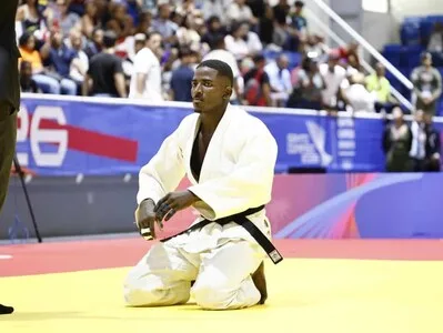Wilfrido de la Cruz conquista el oro en taekwondo para Dominicana