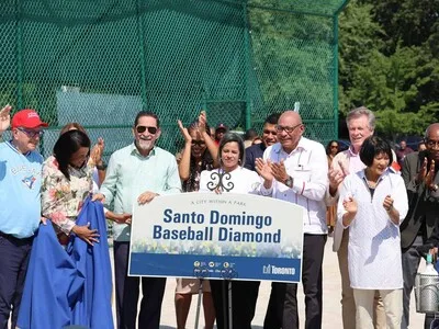 Toronto inaugura campo de béisbol en honor a Santo Domingo