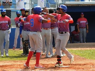 Selección dominicana de béisbol inicia su camino ante Puerto Rico