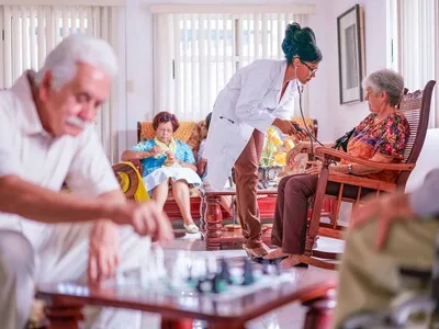 El envejecimiento poblacional impone retos económicos y sociales en República Dominicana