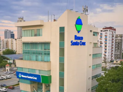 Feller Rate mejora perspectiva de Banco Santa Cruz a positiva