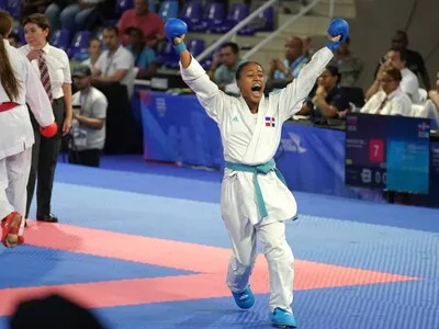 Penélope Polanco logra medalla de oro en karate centroamericano