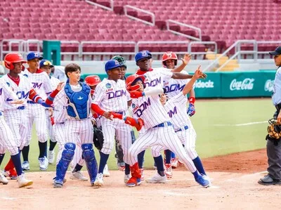 República Dominicana domina a México Verde en la Serie del Caribe Kids