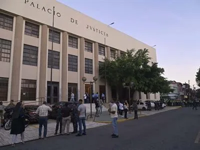 Ratifican arresto domiciliario a exfuncionario de Edenorte por caso de sobornos