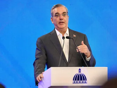 Presidente Abinader exalta el legado de los héroes de la Restauración