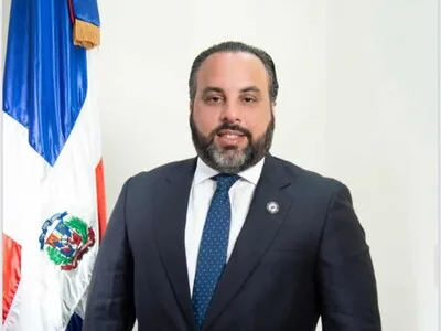 Julio de Jesús Peña Guzmán es designado presidente de la Junta de Aviación Civil