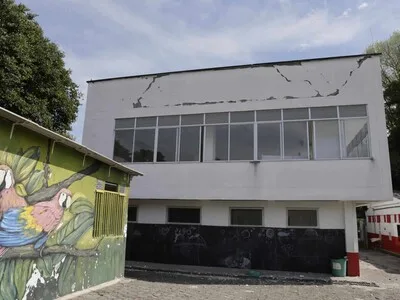 Terremoto en Colombia interrumpe la educación de miles de estudiantes
