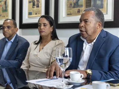 Corriente Magisterial denuncia precariedades en la jornada escolar extendida