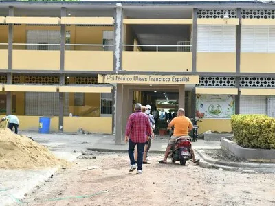 Once centros educativos en Santiago retrasan inicio del año escolar 2026-2027