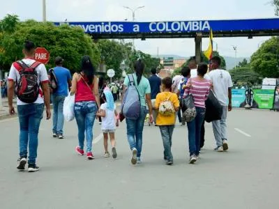 Colombia endurece su política migratoria con foco en deportaciones
