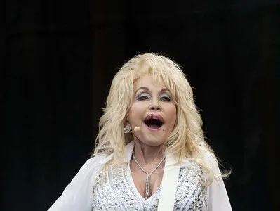Hollywood despide a la leyenda de la música country Dolly Parton