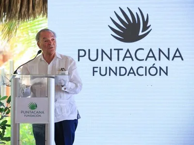 Frank Rainieri exige reformas educativas y mayor inversión en zonas turísticas