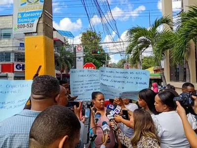 Familiares y exresidentes defienden a pastor de fundación en San Cristóbal