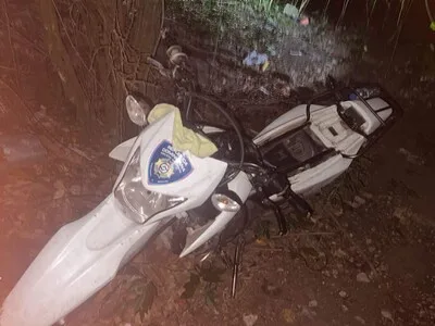 Patrulla mixta es despojada de armas y motocicleta en Santiago