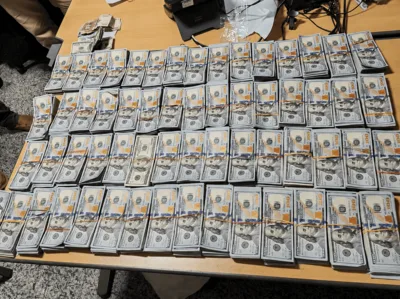 Decomisan más de 600 mil dólares a pasajero colombiano en el AILA