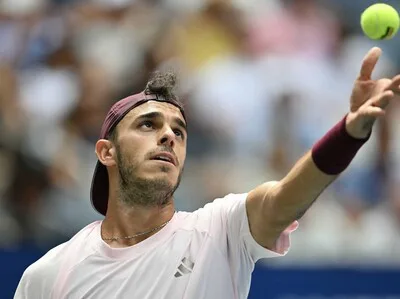 Francisco Cerúndolo remonta ante Taylor Fritz y avanza en US Open