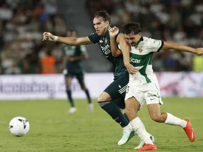 Carlos Espí otorga agónica victoria al Real Madrid ante el Elche