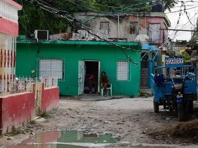 Peligroso tendido eléctrico afecta a residentes de Placer Bonito en SPM