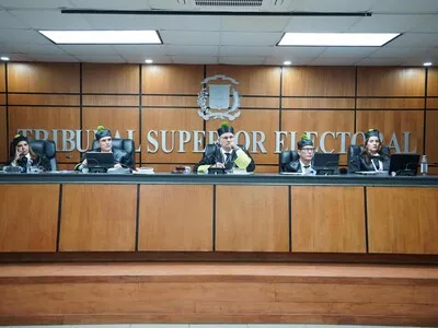 Tribunal Superior Electoral rechaza amparo contra consulta interna del PLD