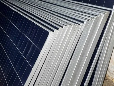 Policía recupera 22 paneles solares robados en Tamayo y detiene sospechosos